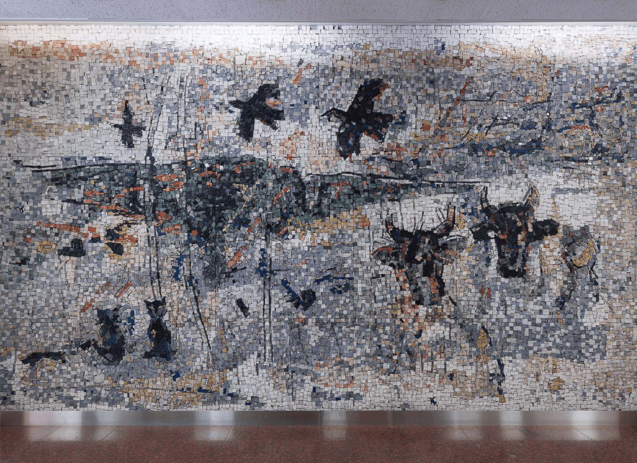 山口薫作エントランスの壁画の画像