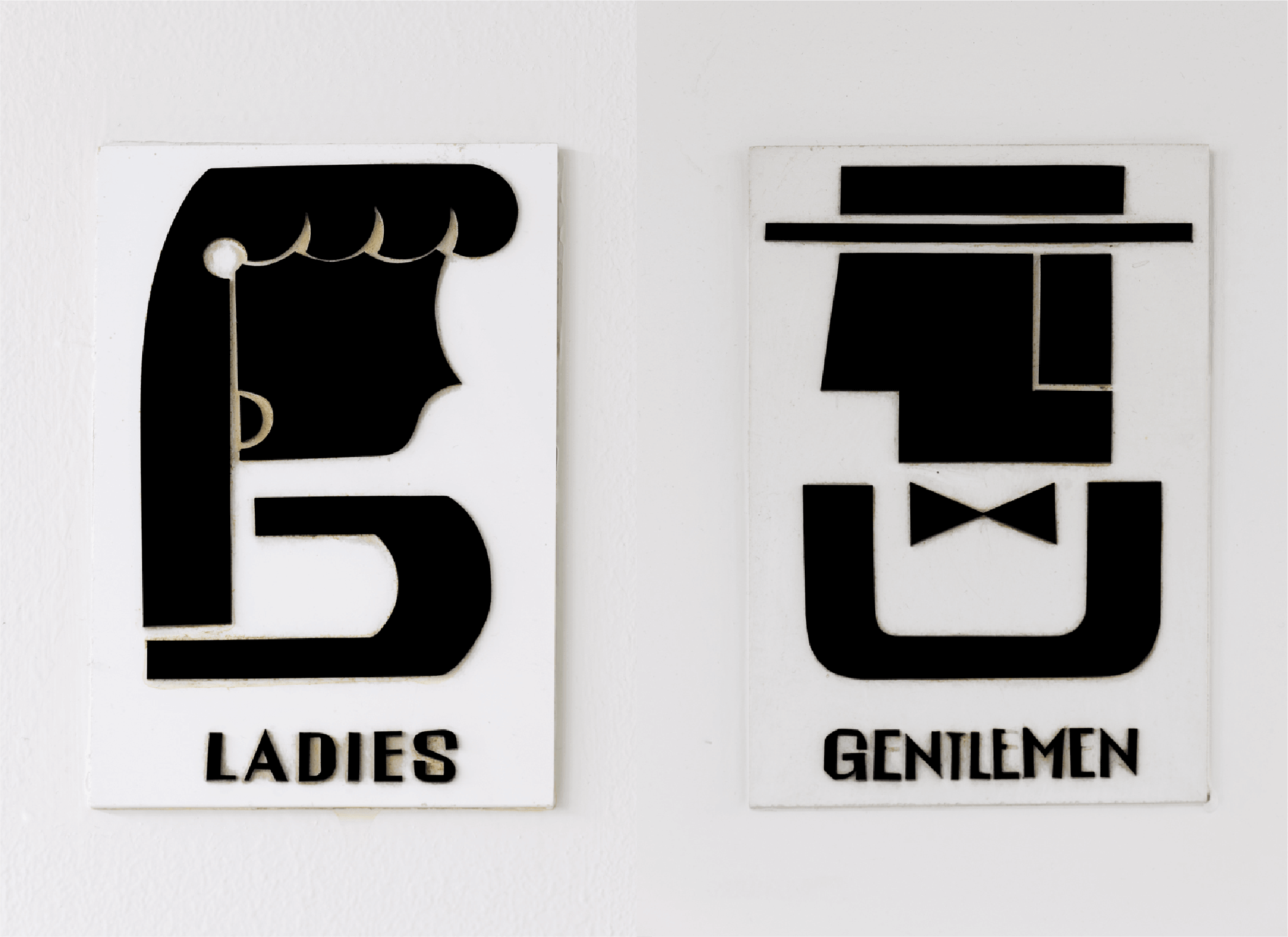 トイレのサインの画像